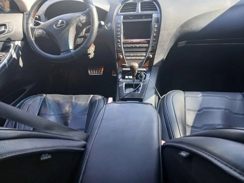 2011 Lexus ES 5th Gen - Image 8 of 13