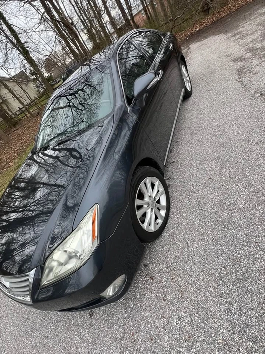 2011 Lexus ES 5th Gen - Image 3 of 19