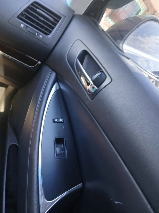 2011 Lexus ES 5th Gen - Image 13 of 13