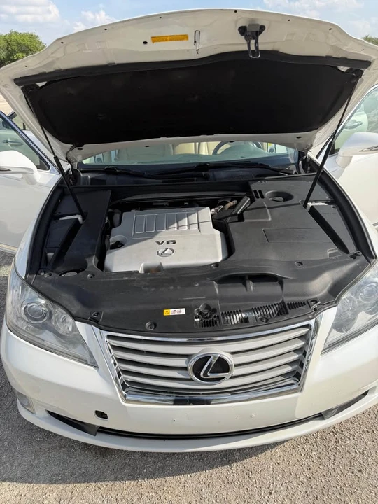 2011 Lexus ES 5th Gen - Image 19 of 19