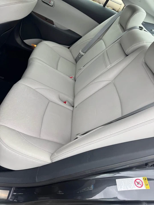 2011 Lexus ES 5th Gen - Image 17 of 20