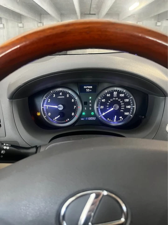 2011 Lexus ES 5th Gen - Image 10 of 13