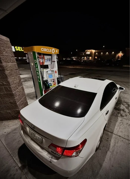 2011 Lexus ES 5th Gen - Image 5 of 11