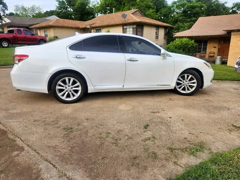 2011 Lexus ES 350 Luxury Sedan