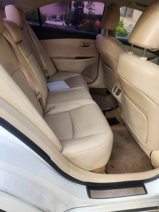 2011 Lexus ES 5th Gen - Image 3 of 7