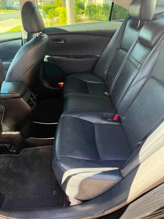 2011 Lexus ES 5th Gen - Image 5 of 5