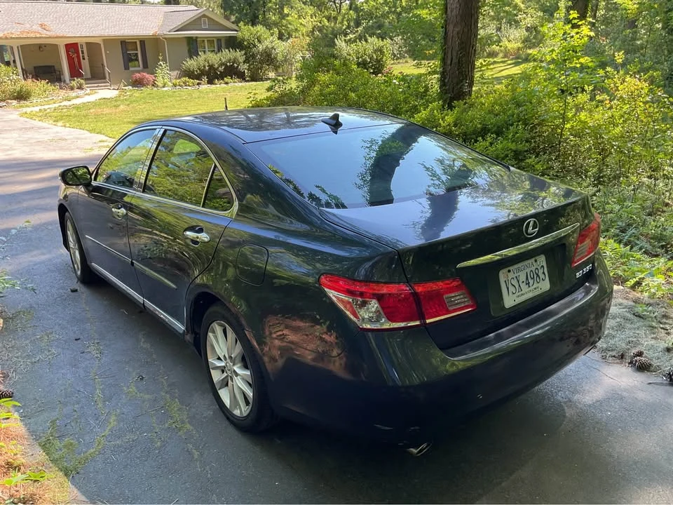 2011 Lexus ES 5th Gen - Image 4 of 18