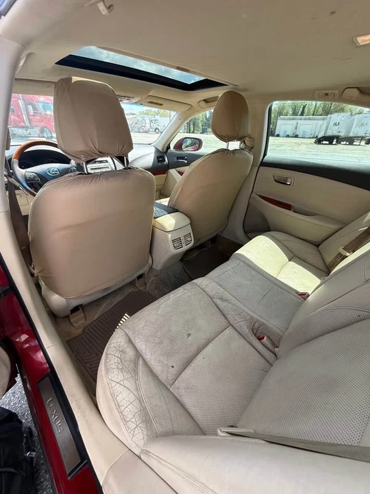 2011 Lexus ES 5th Gen - Image 14 of 16