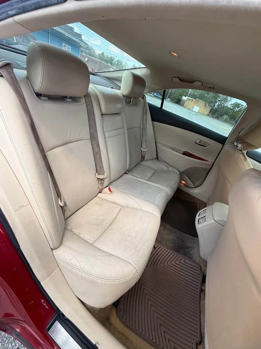 2011 Lexus ES 5th Gen - Image 13 of 16