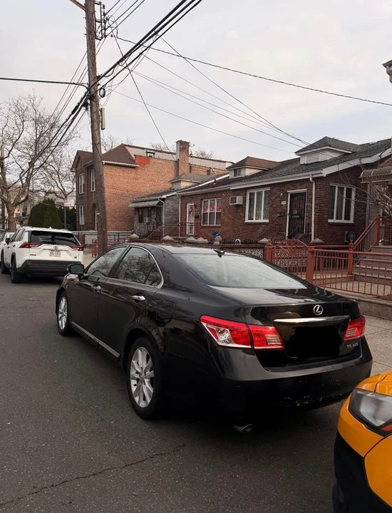2011 Lexus ES 5th Gen - Image 3 of 7