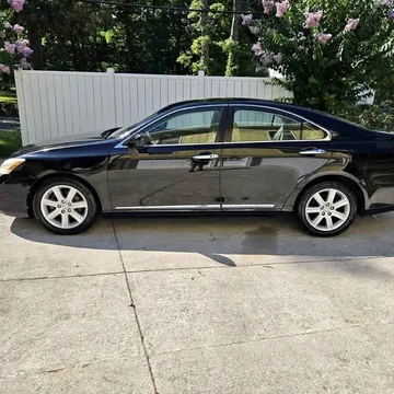 2011 Lexus ES 350 Sedan 4D
