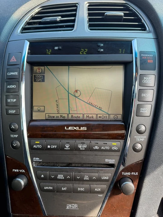 2011 Lexus ES 5th Gen - Image 19 of 19