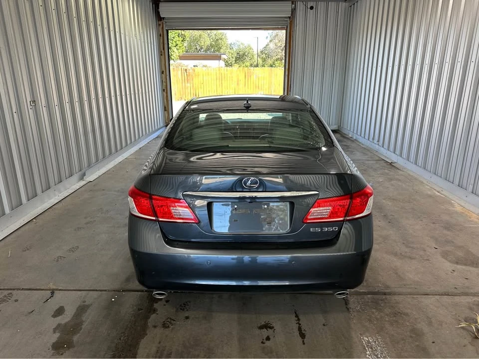 2011 Lexus ES 4th Gen - Image 4 of 19