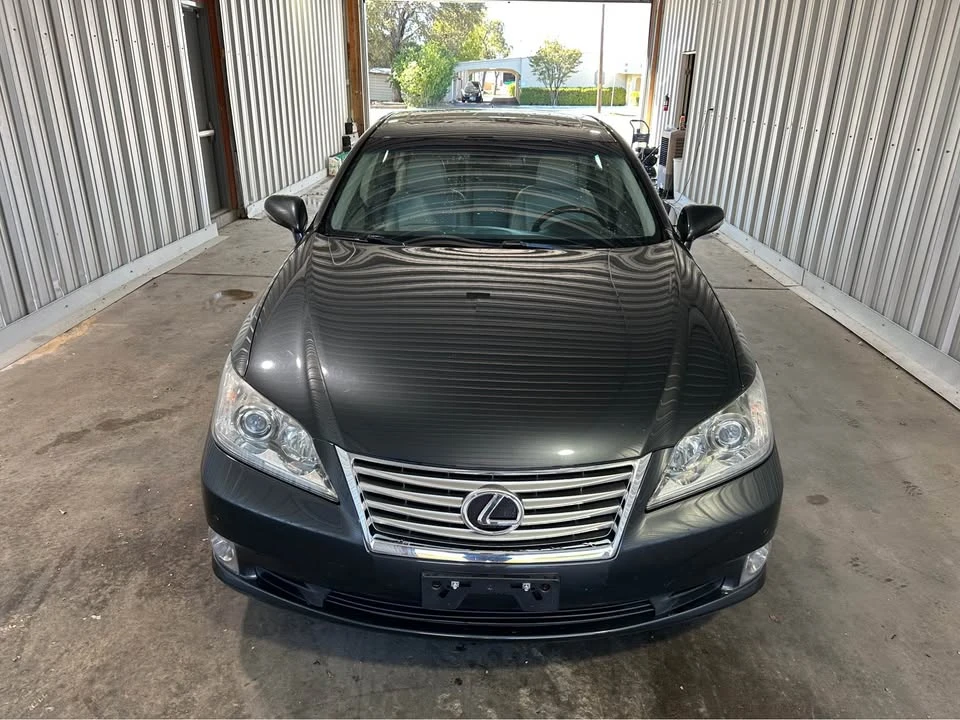 2011 Lexus ES 4th Gen - Image 2 of 19