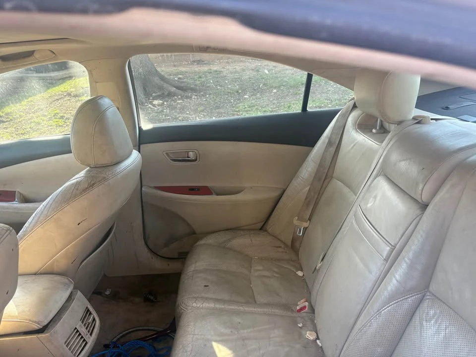 2011 Lexus ES 5th Gen - Image 6 of 10