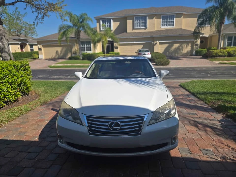 2011 Lexus ES 5th Gen - Image 7 of 10