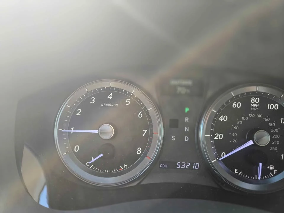 2011 Lexus ES 5th Gen - Image 10 of 10