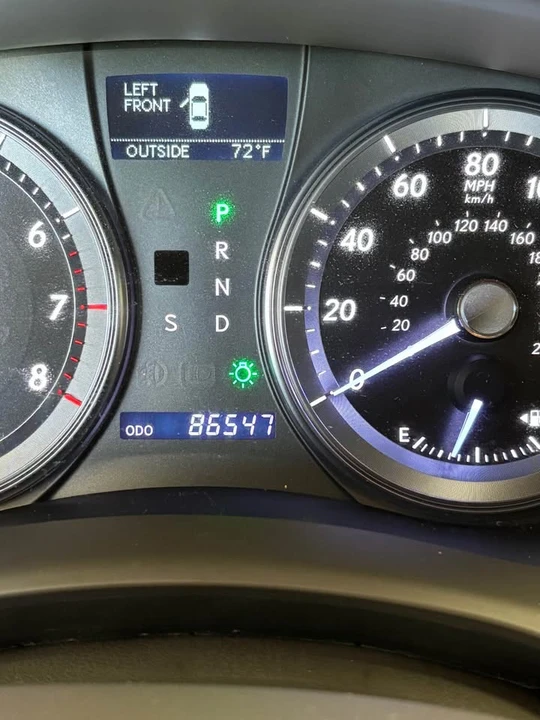 2011 Lexus ES 5th Gen - Image 7 of 8