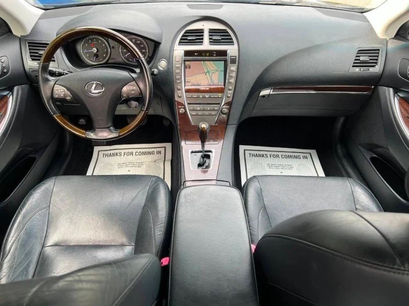 2011 Lexus ES 5th Gen - Image 8 of 12
