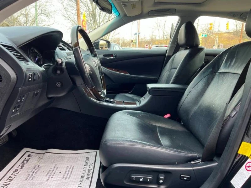 2011 Lexus ES 5th Gen - Image 6 of 12