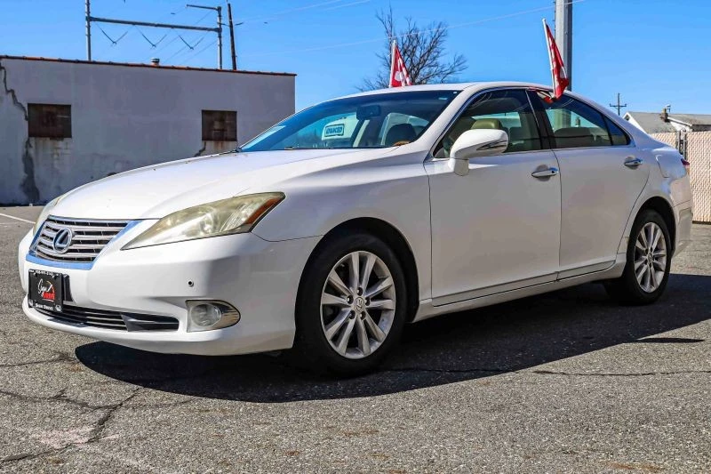 2011 Lexus ES 5th Gen - Image 3 of 12