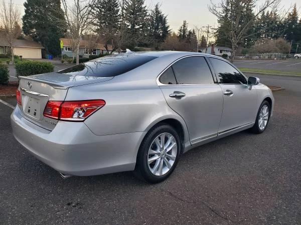 2011 Lexus ES 5th Gen - Image 6 of 21
