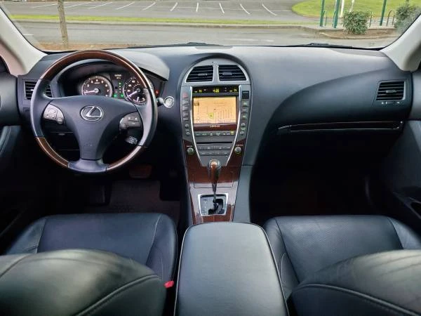2011 Lexus ES 5th Gen - Image 21 of 21