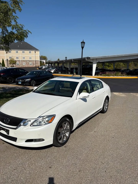 2011 Lexus GS 3rd Gen - Image 2 of 9