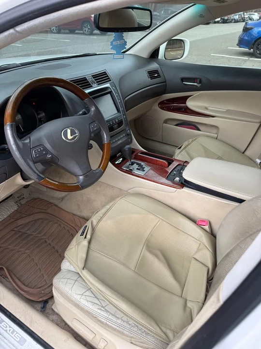 2011 Lexus GS 3rd Gen - Image 13 of 16