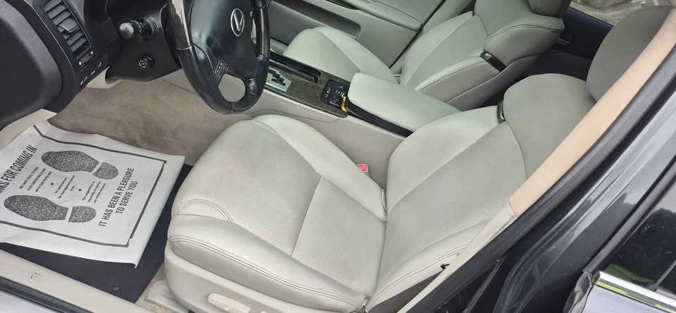 2011 Lexus GS 3rd Gen - Image 12 of 14