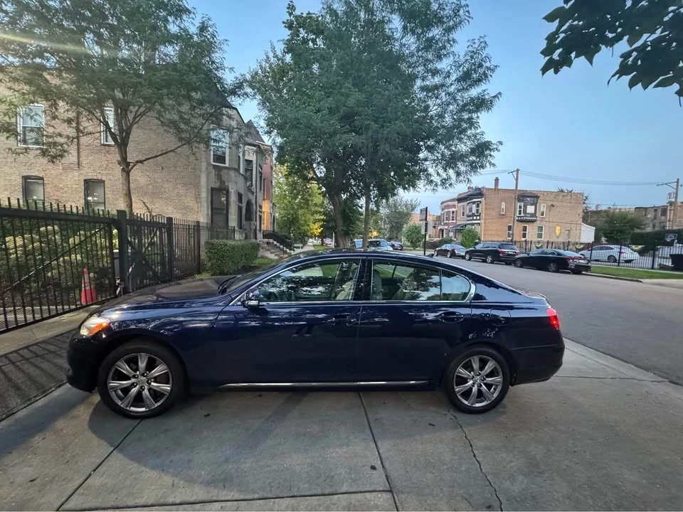 2011 Lexus GS 3rd Gen - Image 2 of 11