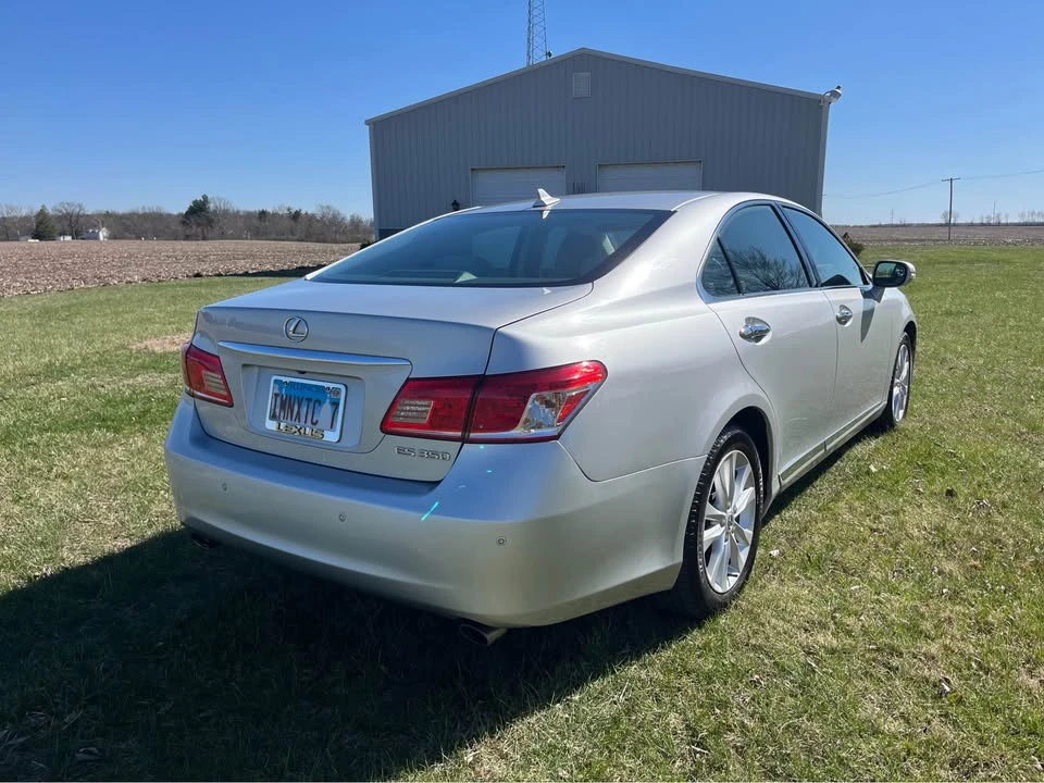 2011 Lexus GS 3rd Gen - Image 4 of 14