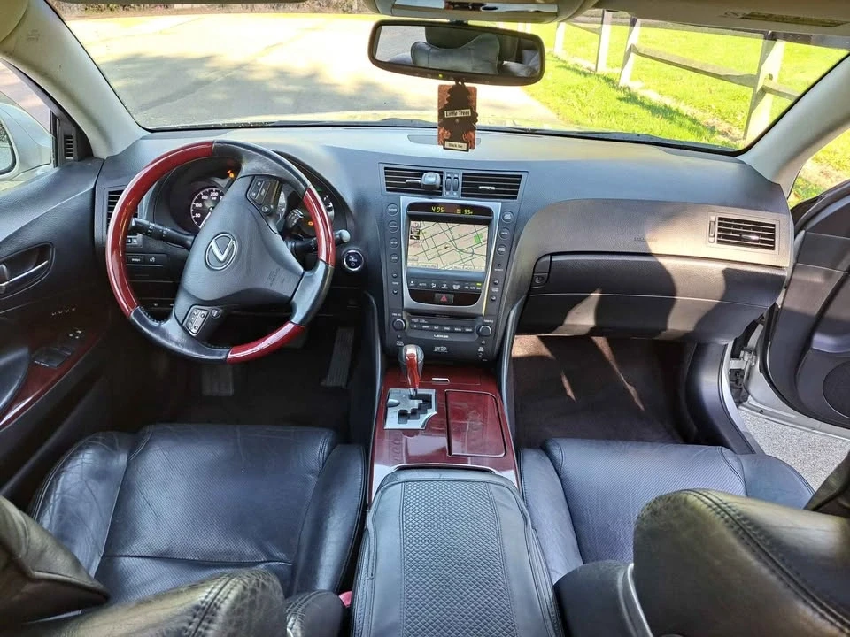 2011 Lexus GS 3rd Gen - Image 9 of 19