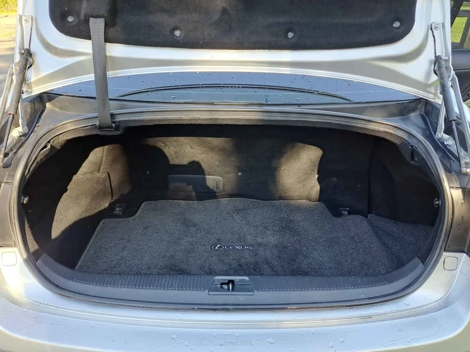 2011 Lexus GS 3rd Gen - Image 17 of 19