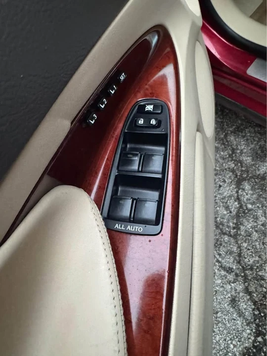 2011 Lexus GS 3rd Gen - Image 8 of 15