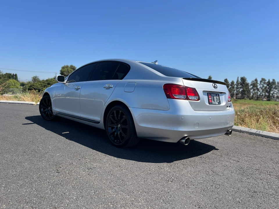 2011 Lexus GS 3rd Gen - Image 16 of 31