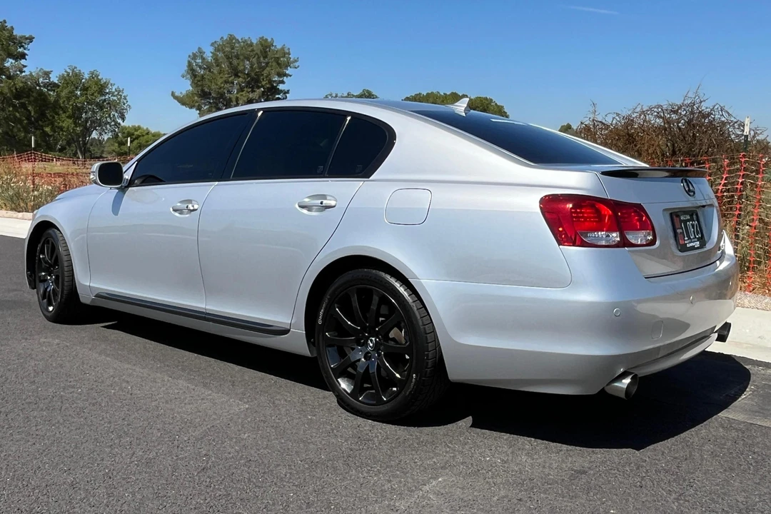 2011 Lexus GS 3rd Gen - Image 4 of 31