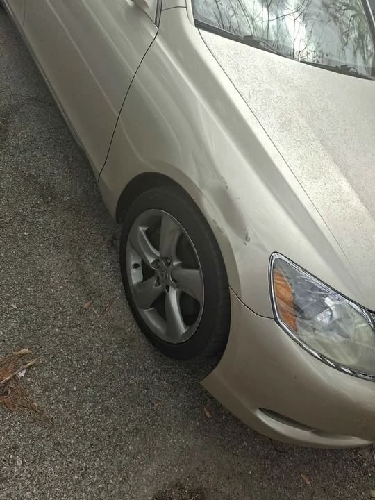 2011 Lexus GS 3rd Gen - Image 2 of 13