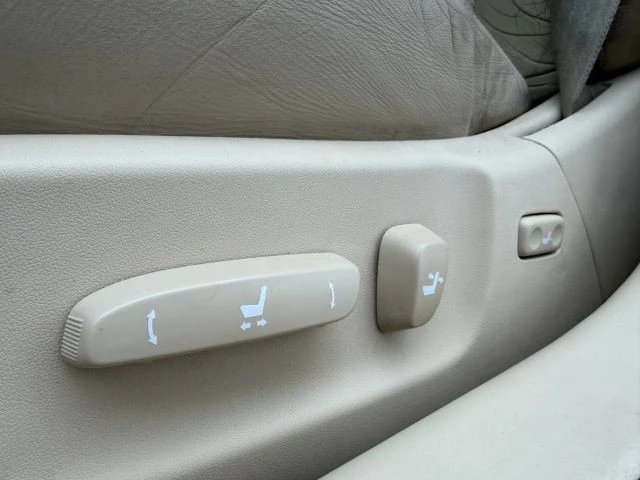 2011 Lexus GS 3rd Gen - Image 18 of 21