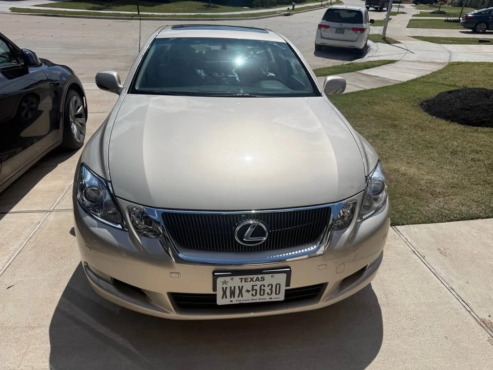 2011 Lexus - Image 4 of 18