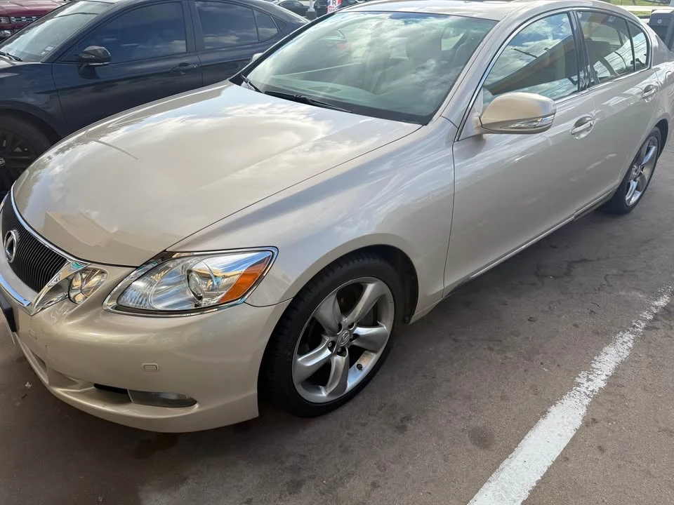 2011 Lexus - Image 8 of 18