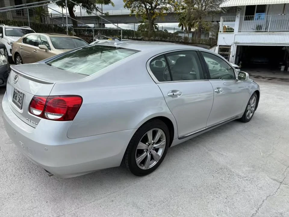 2011 Lexus GS 3rd Gen - Image 4 of 11
