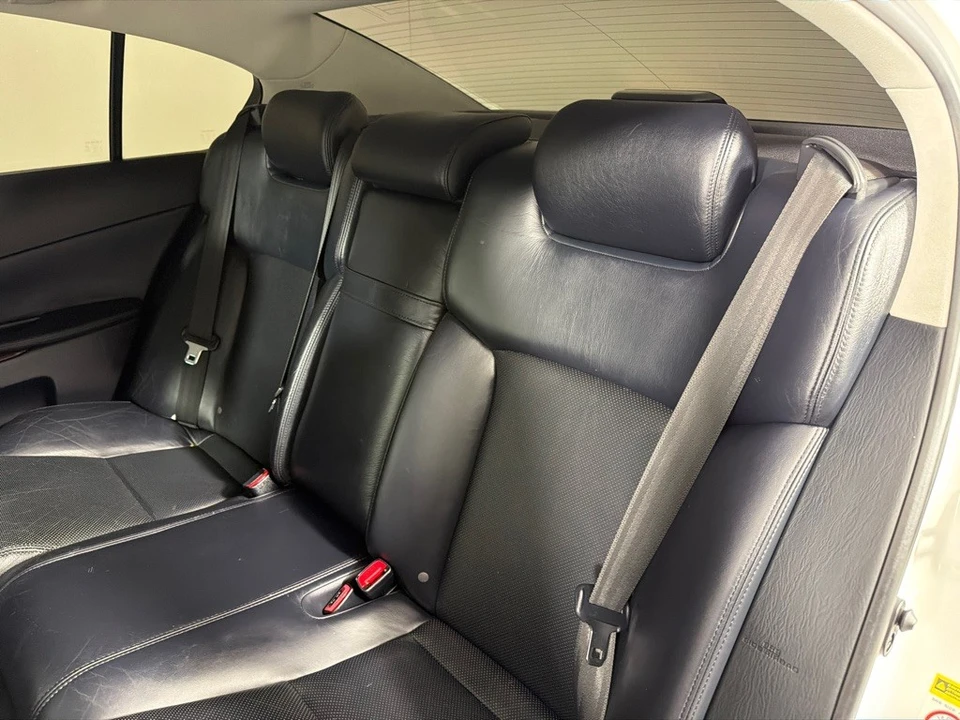 2011 Lexus GS 3rd Gen - Image 21 of 27