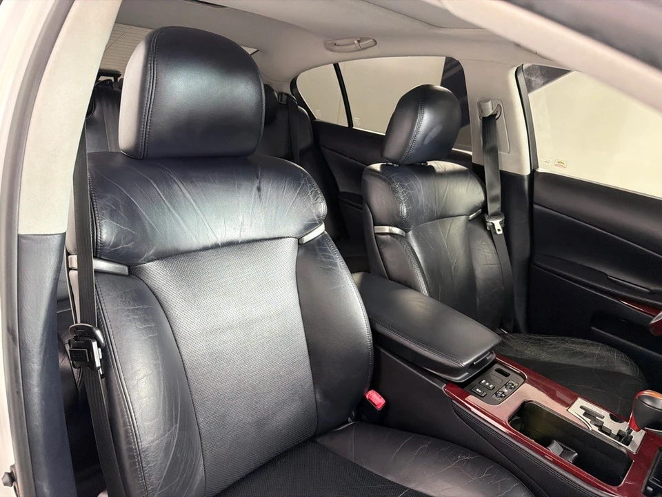 2011 Lexus GS 3rd Gen - Image 25 of 27