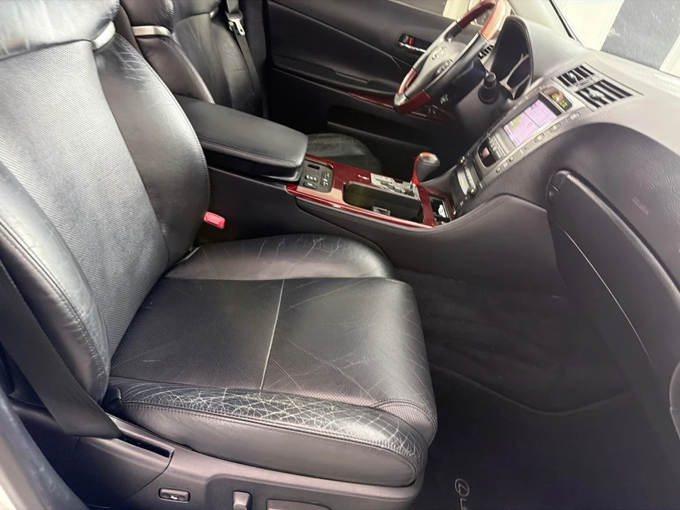 2011 Lexus GS 3rd Gen - Image 24 of 27