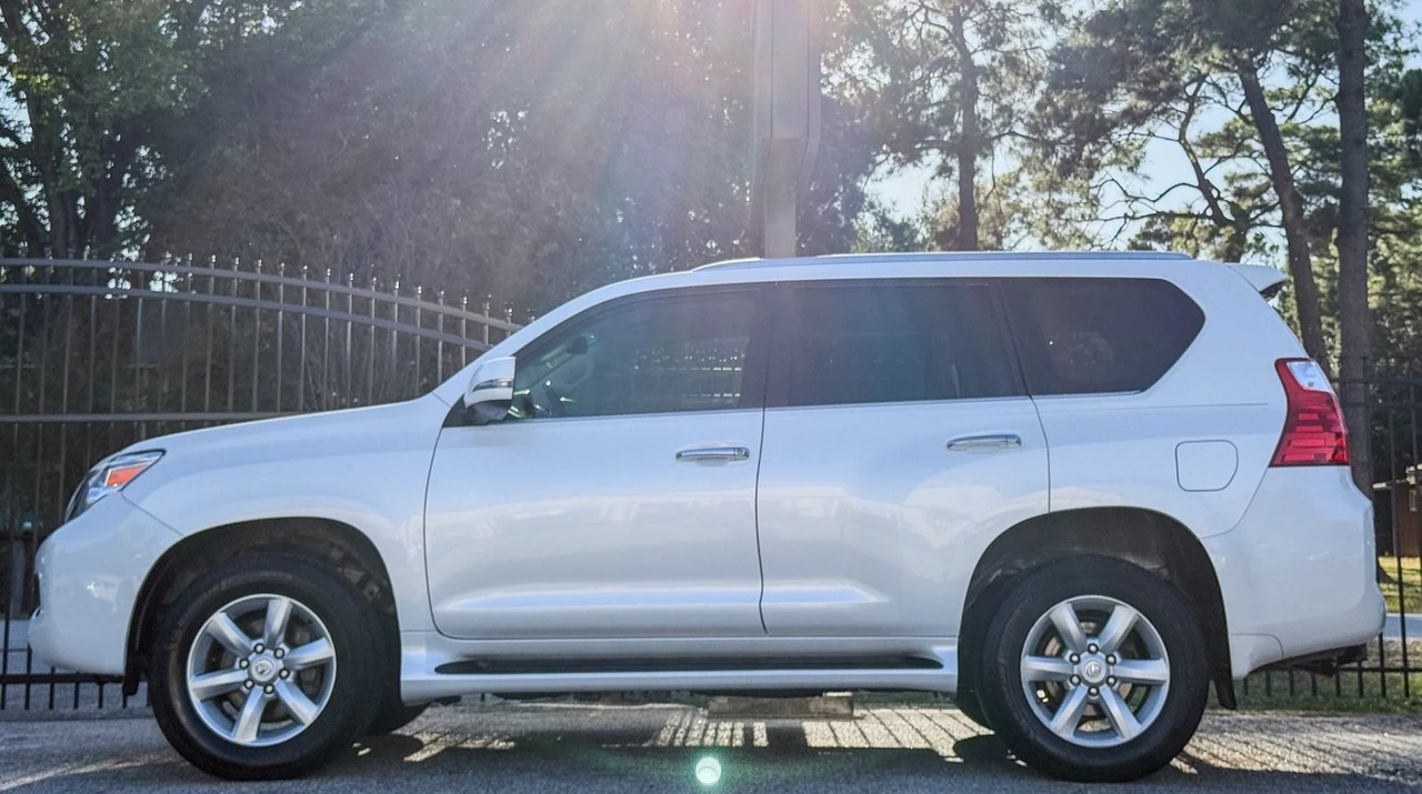 2011 Lexus GX 2nd Gen - Image 3 of 12