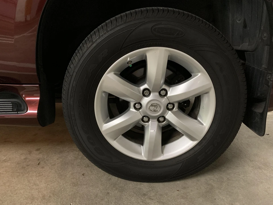 2011 Lexus GX 2nd Gen - Image 20 of 31