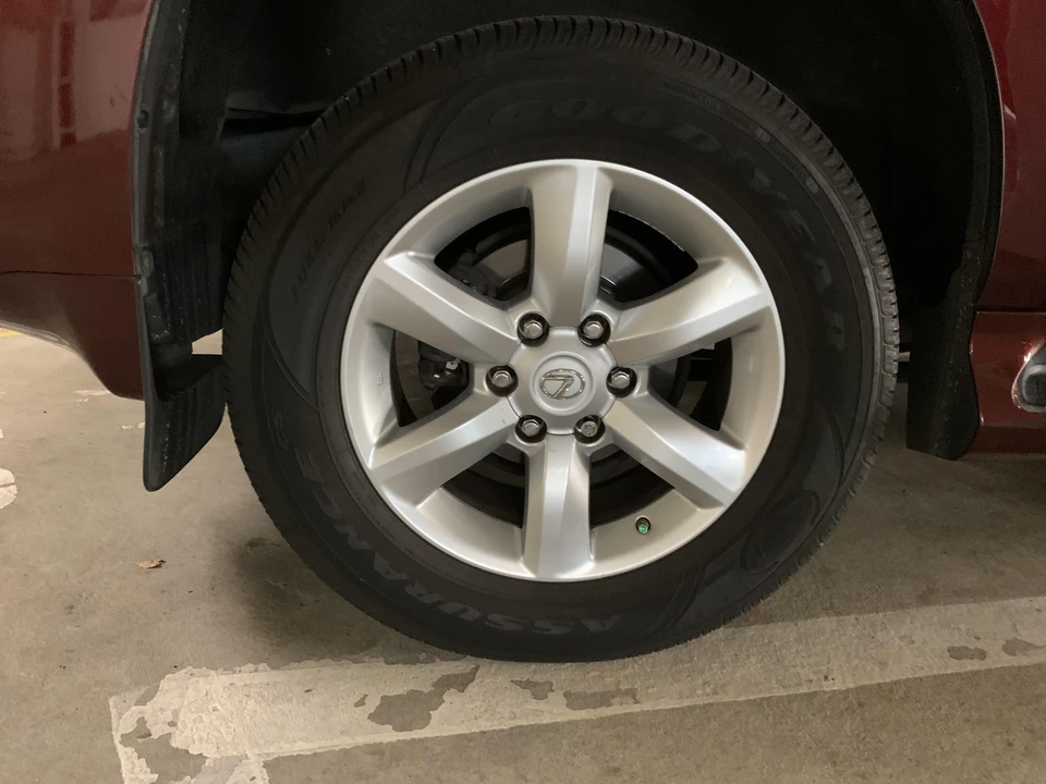2011 Lexus GX 2nd Gen - Image 19 of 31