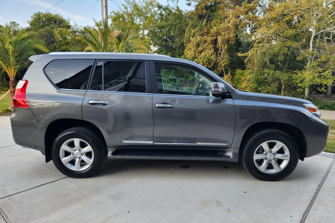 2011 Lexus GX 2nd Gen - Image 3 of 31