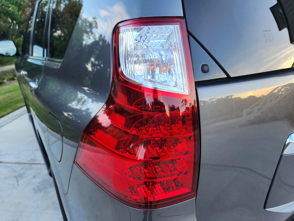 2011 Lexus GX 2nd Gen - Image 19 of 31